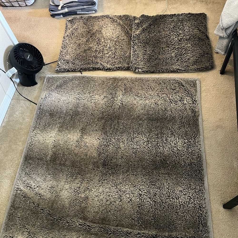 Pottery barn blanket and pillowcases